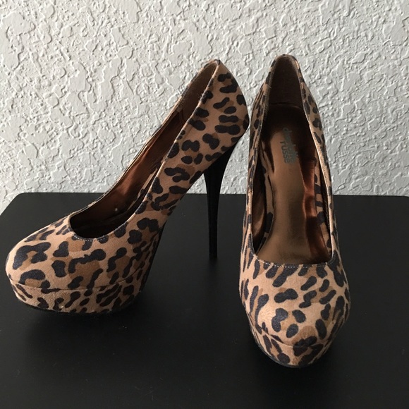 Cheetah print round pumps - Picture 1 of 4