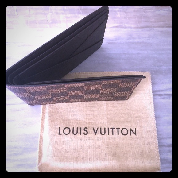 Louis Vuitton Men's multiple wallet - Picture 1 of 3