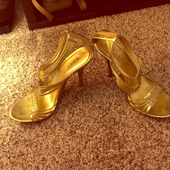 Golden hells