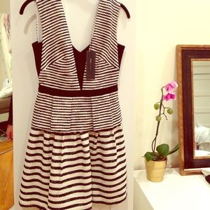 BCBGMAXAZRIA dress white back New