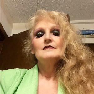 Meet your Posher, Gail