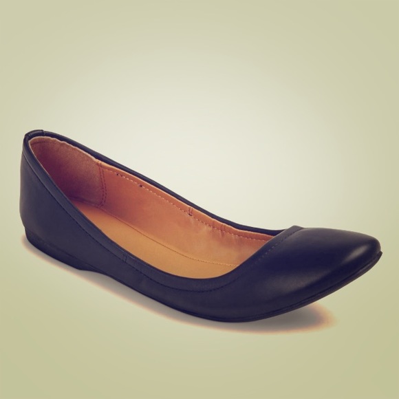"On a Scrunch" Ballet Flats