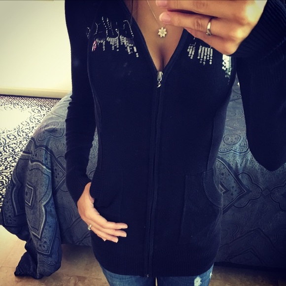 Sweaters - ✨G by Guess sweater