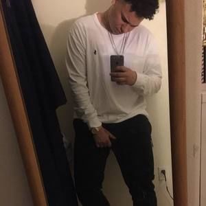 Meet your Posher, Lee