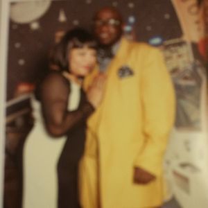 Meet your Posher, Ledora