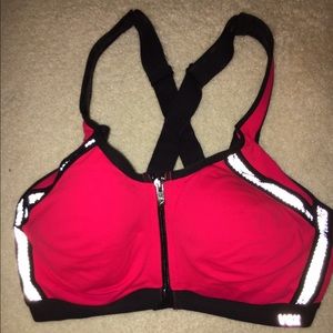NWOT Victoria's Secret sport bra 34c