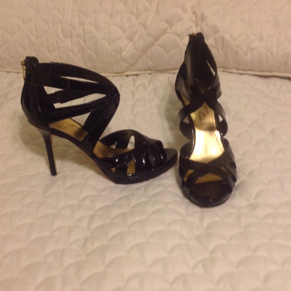 Marc Fisher black patent leather heels