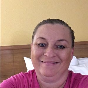 Meet your Posher, Denise