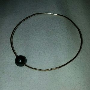 Gold Bangles with Tahiti and Pearl