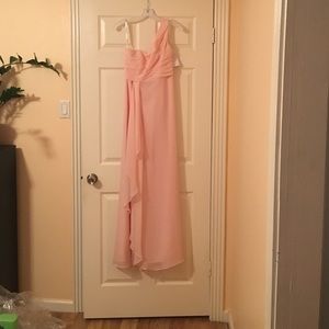 New David's bridal dress. Size 8 in color petal.