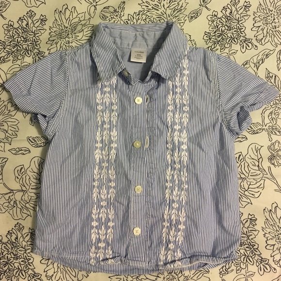Gap button down shirt