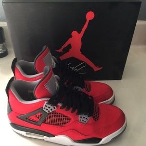 Jordan 4