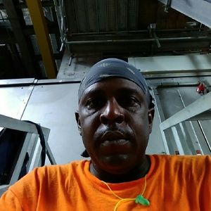 Meet your Posher, Derrick