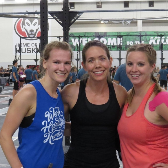 Meet your Posher, Dana - Picture 2 of 2