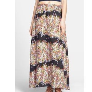June & Hudson black/floral maxi skirt w 2 slits