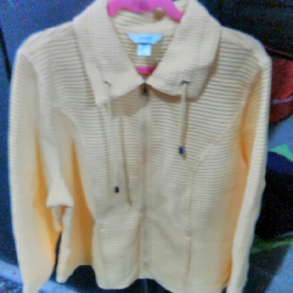 Light sweater/jacket