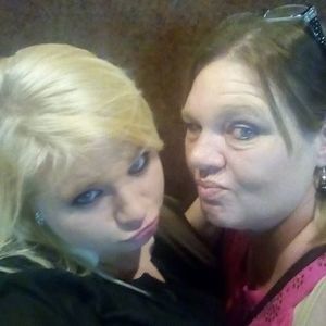 Meet your Posher, Monique