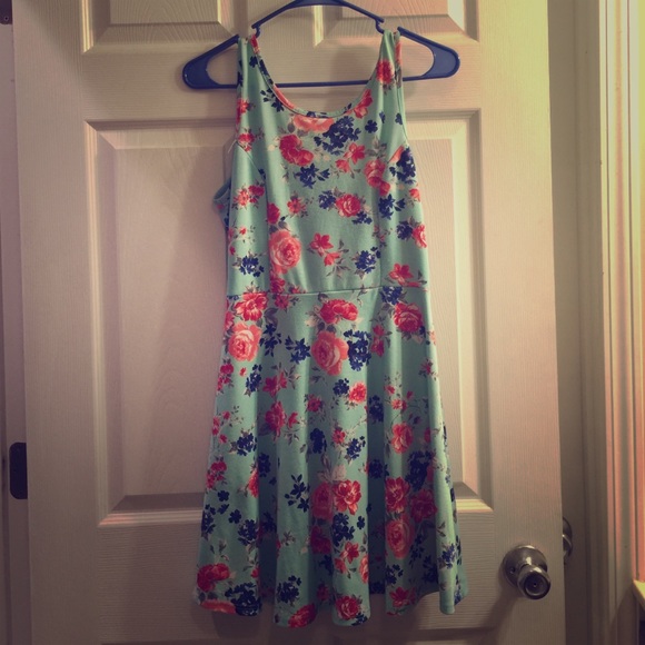 💥💥CLOSET CLOSING SALE💥💥 Floral Skater Dress