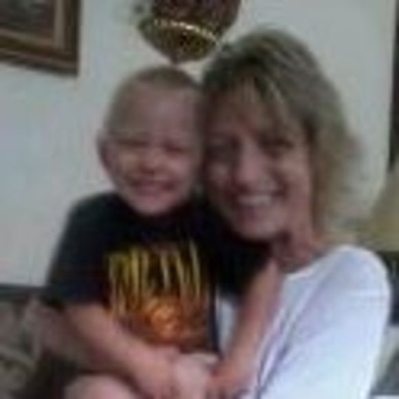 Meet your Posher, Debbie - Picture 1 of 1