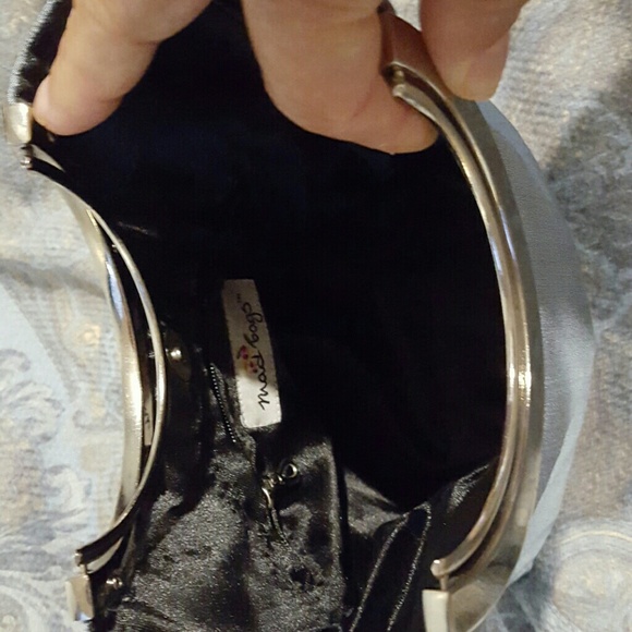 Purse - Picture 3 of 3