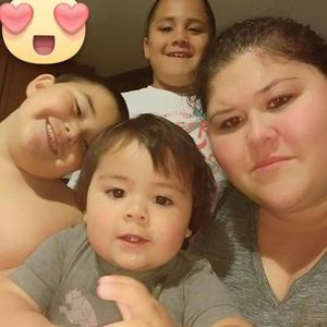 Meet your Posher, Kena