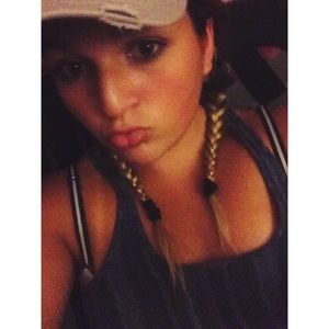 Meet your Posher, Aneglina