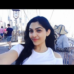 Meet your Posher, Amenah