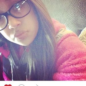 Meet your Posher, Jillian