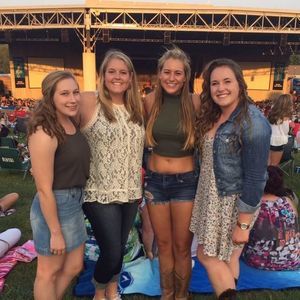 Meet your Posher, Amelia