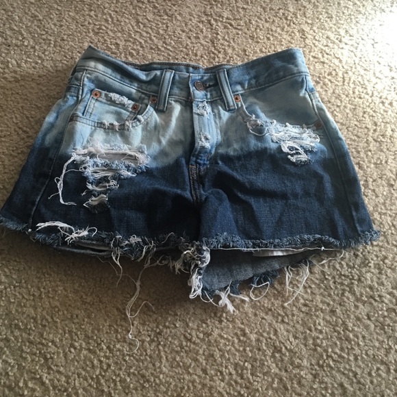 🖤SOLD🖤Levi high waisted shorts
