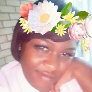 Meet your Posher, Simone