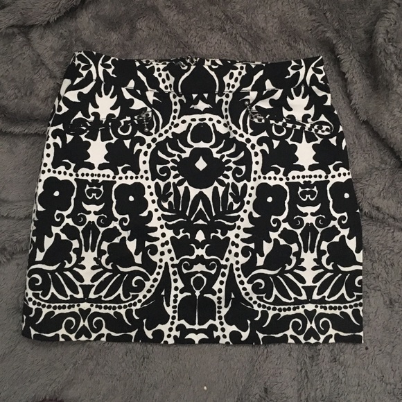 Fun printed H&M skirt