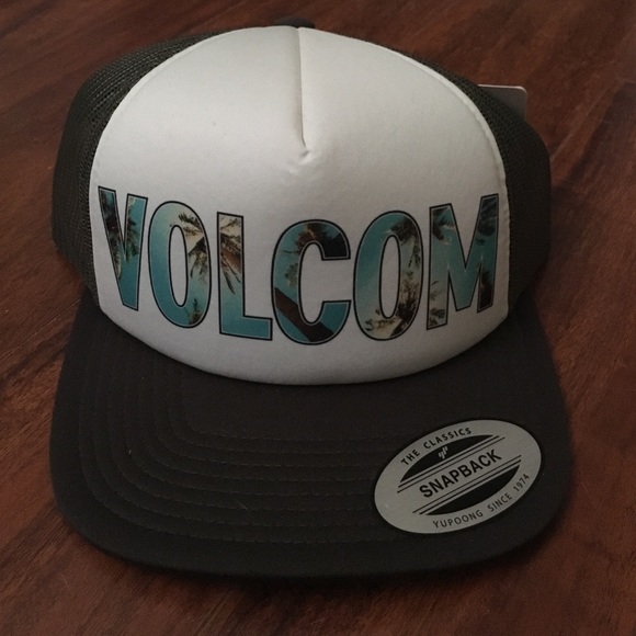 🚫SOLD🚫 Volcom hat