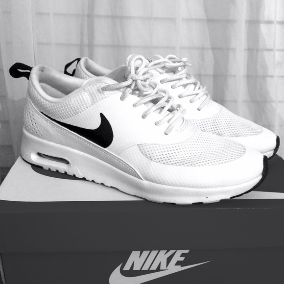 Nike Women's Air Max Thea