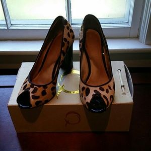 Boutique Leopard Print Heels
