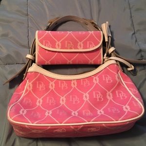Purse and wallet set.