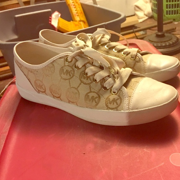 Mk shoes