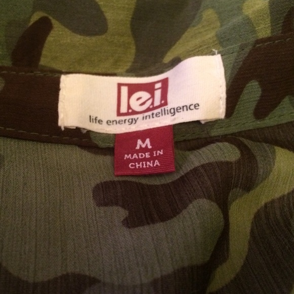 Sheer camo top - Picture 3 of 4