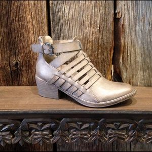 Volatile McKenna Shoes