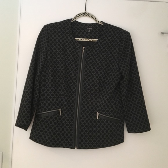 Gray/black blazer
