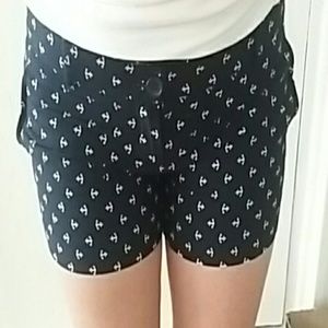 The limited anchor shorts