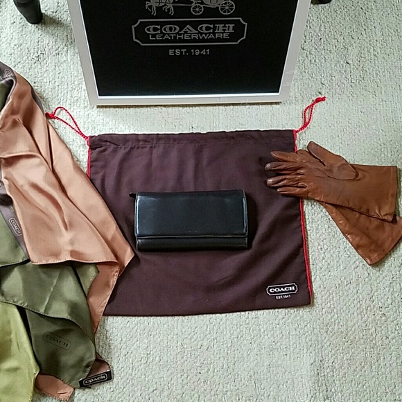 Coach brown leather wallet with dustbag