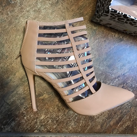 BRAND NEW, NEVER WORN Anne Michelle heels.