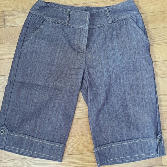 Brown knee length business casual capris