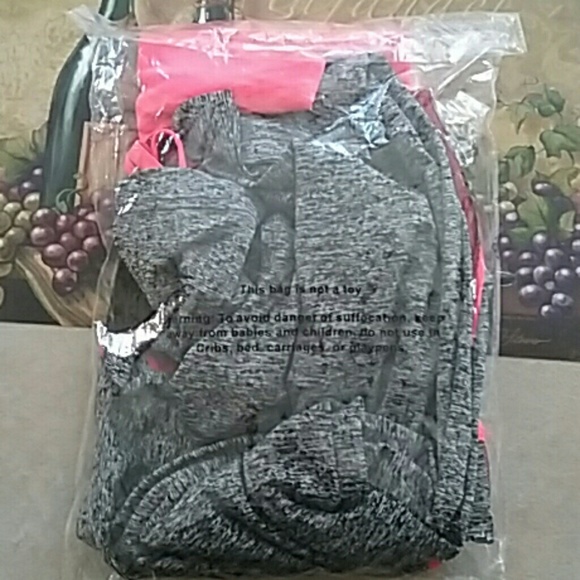 Two piece  workout set - Picture 2 of 2