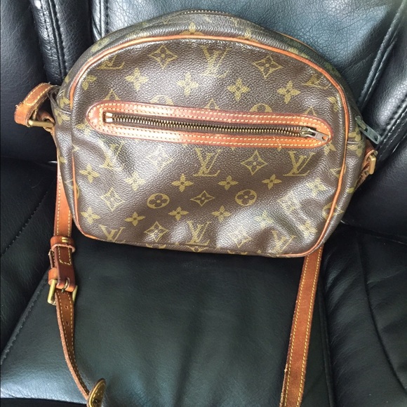 💯 Auth VINTAGE Louis Vuitton!!! - Picture 1 of 4