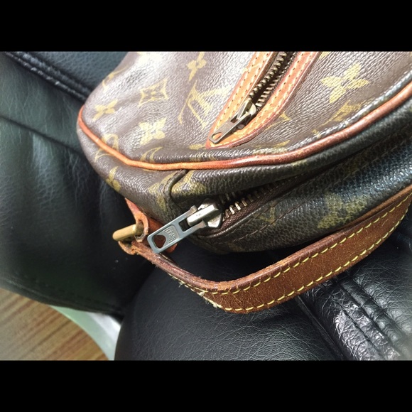 💯 Auth VINTAGE Louis Vuitton!!! - Picture 3 of 4