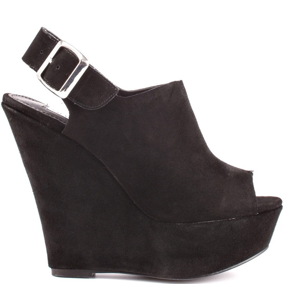STEVE MADDEN Black Suede Slingback Wedge