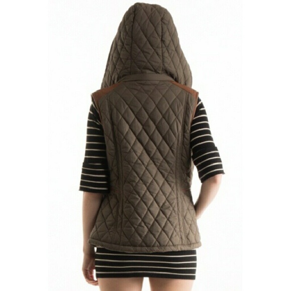 Faux Fur-lined Quilted Vest - 1 Left! - Picture 4 of 4