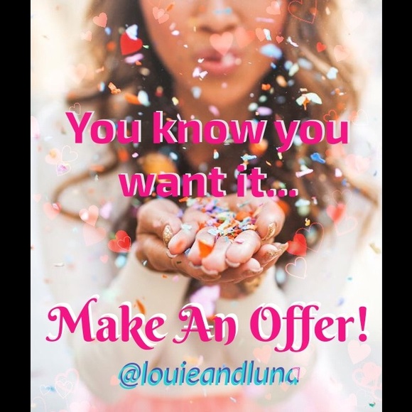 🎈Welcoming all reasonable offers!!🎈